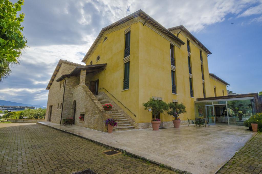 Country House Corte Del Sole Campolungo Exterior photo